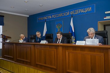 Между Законодательным Собранием и прокуратурой области налажен конструктивный диалог